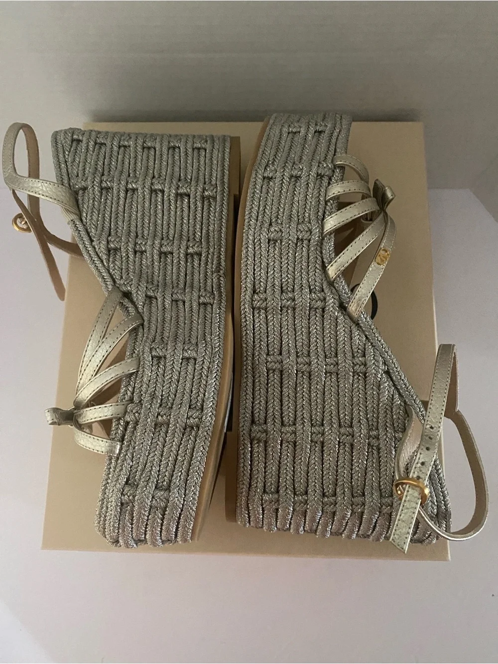 Valentino Garavani Gold Woven Espadrille Wedge Sandals size 40 us 9